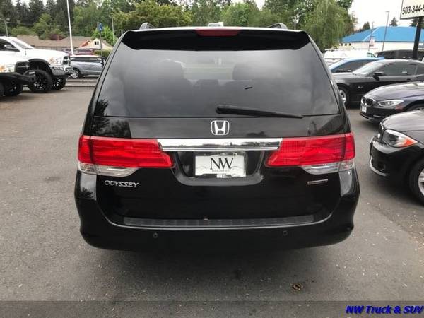 2010 Honda Odyssey Touring Leather NAV DVD Clean Carfax Local Famil for sale in Milwaukee, OR – photo 4