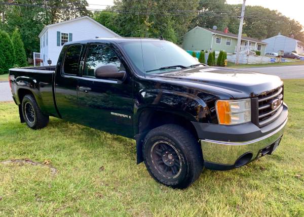 08 GMC Sierra 4x4 Extended Cab Pickup Truck *127k Miles* CLEAN for sale in Mystic, MA – photo 2