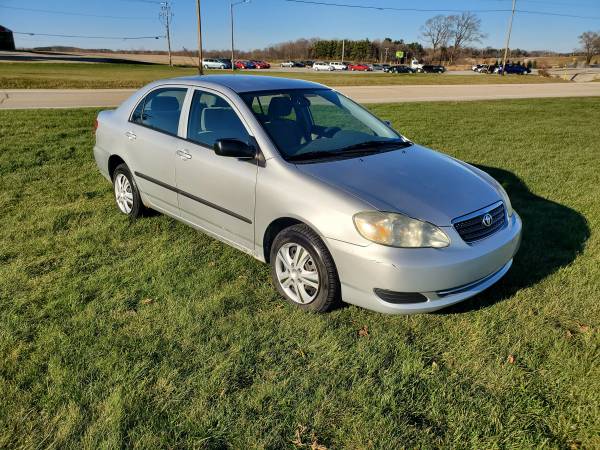 2007 Toyota Corolla LE (41 mpg hwy! Trades Welcome!) - cars & trucks... for sale in Jefferson, WI – photo 3