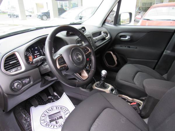 2017 Jeep Renegade Latitude for sale in McMinnville, OR – photo 15
