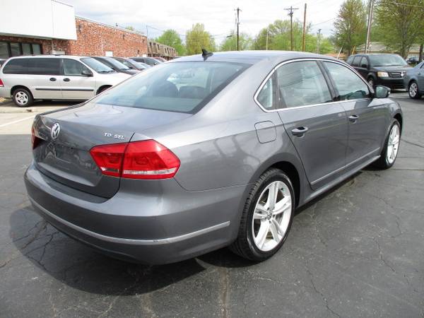2015 Volkswagen Passat TDI SEL*Only 29,000 miles!! Great Price! -... for sale in Lees Summit, MO – photo 4