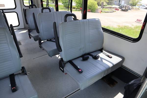 2015 Ford E-450 15 Passenger Paratransit Shuttle Bus for sale in Crystal Lake, IL – photo 15