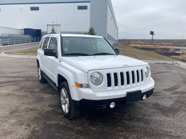 2011 Jeep Patriot Latitude X 4wd - - by dealer for sale in Lake Bluff, IL – photo 2