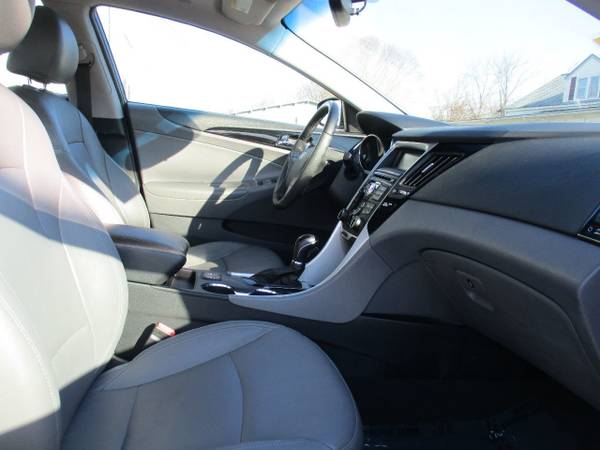 2011 *Hyundai* *Sonata* *4dr Sedan 2.4L Automatic Ltd - cars &... for sale in Wrentham, MA – photo 10