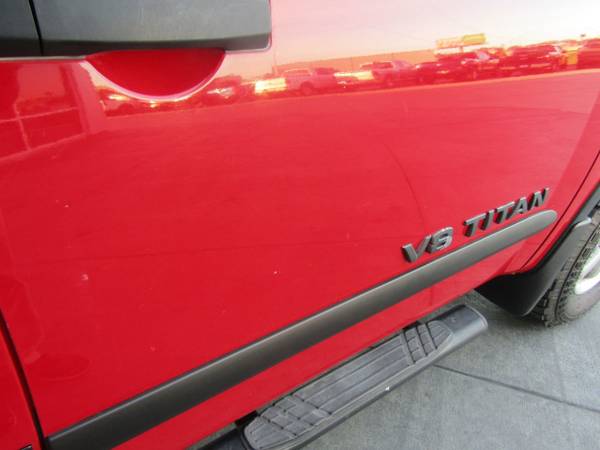 2011 Nissan Titan 4WD Crew Cab SWB PRO-4X Red for sale in Omaha, NE – photo 17