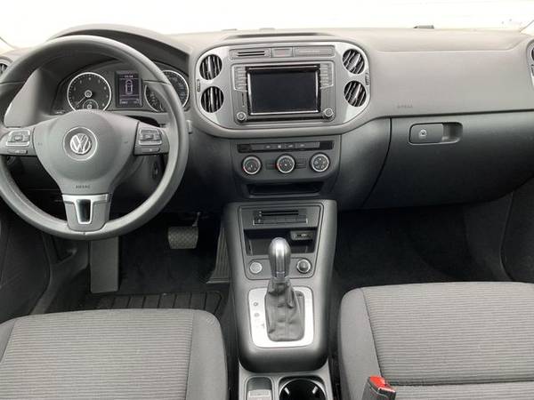 2018 Volkswagen Tiguan Limited 2.0T Sport Utility 4D - cars & trucks... for sale in Phoenix, AZ – photo 19