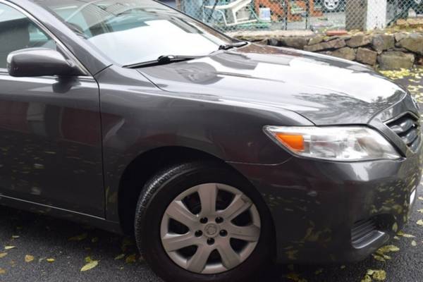 *2011* *Toyota* *Camry* *LE 4dr Sedan 6A* - cars & trucks - by... for sale in Paterson, DE – photo 13