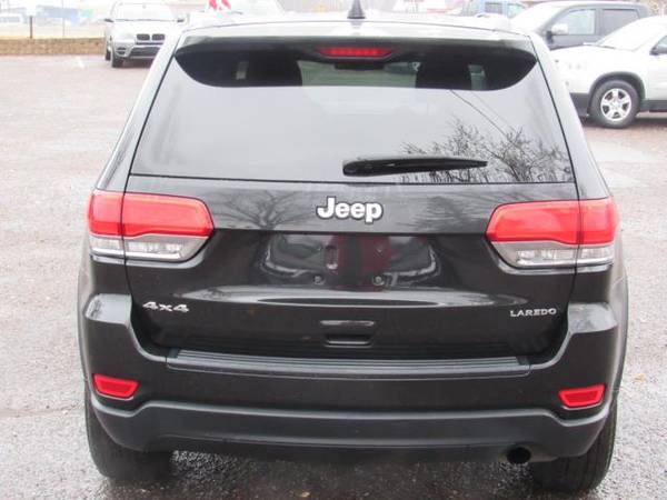 2014 Jeep Grand Cherokee 4WD 4dr Laredo - cars & trucks - by dealer... for sale in VADNAIS HEIGHTS, MN – photo 7
