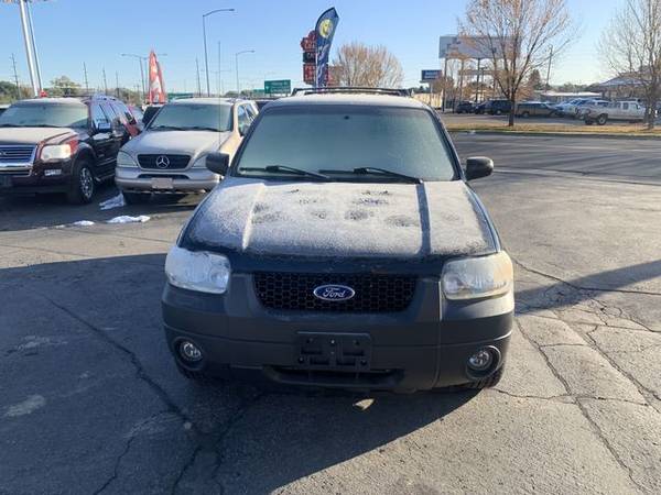 2005 Ford Escape XLT 4WD Sport Financing Available for sale in Billings, MT – photo 3