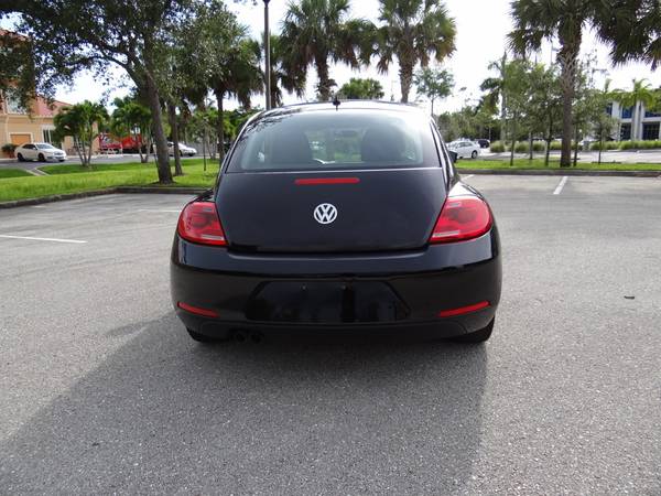 2013 VOLKSWAGEN BEETLE 2.5 COUPE 5 SP MANUAL GREAT SHAPE CLEAR FL... for sale in Fort Myers, FL – photo 5