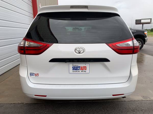2017 Toyota Sienna L FWD 7-Passenger (Natl) for sale in Tulsa, OK – photo 4