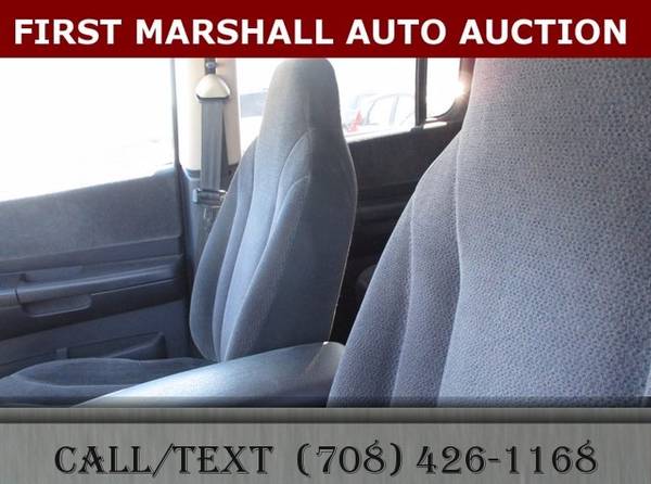 2002 Dodge Dakota SLT - First Marshall Auto Auction for sale in Harvey, IL – photo 3