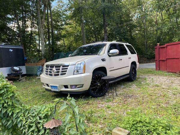 2008 Cadillac Escalade for sale in Other, CT – photo 3