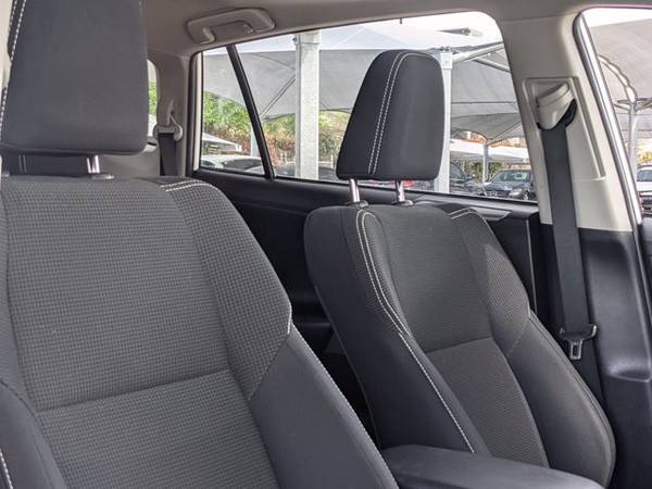 2018 Toyota RAV4 XLE SKU: JJ741590 SUV - - by dealer for sale in Plano, TX – photo 16