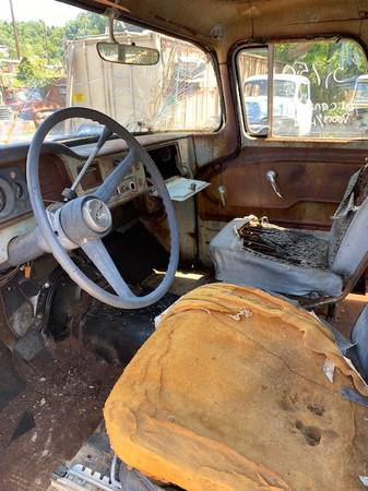1961 Gmc Suburban Barn Find - cars & trucks - by dealer - vehicle... for sale in Pittsburgh, PA – photo 15