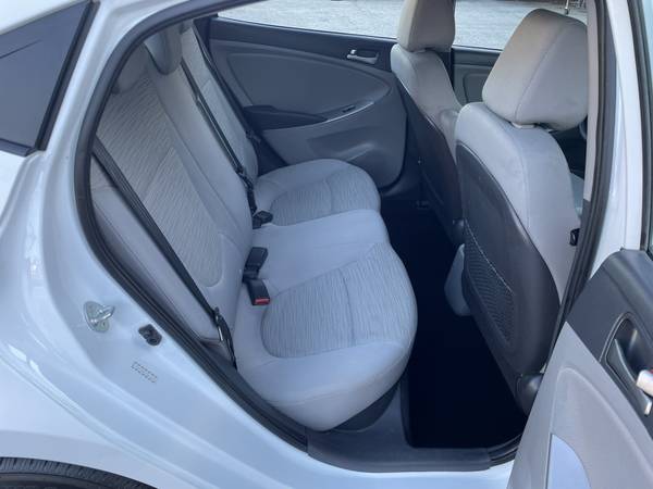 2017 Hyundai Accent SE White/Gray Just 69K Miles Clean Title No for sale in Baldwin, NY – photo 12