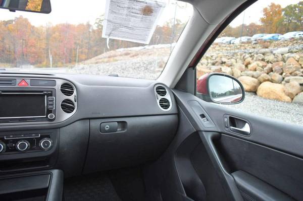 2011 *Volkswagen* *Tiguan* *SE* 4Motion - cars & trucks - by dealer... for sale in Naugatuck, CT – photo 18