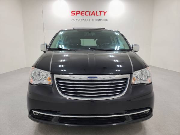 2015 Chrysler Town & Country Touring-L! Htd Seats! Backup Cam! DVD!... for sale in Suamico, WI – photo 4