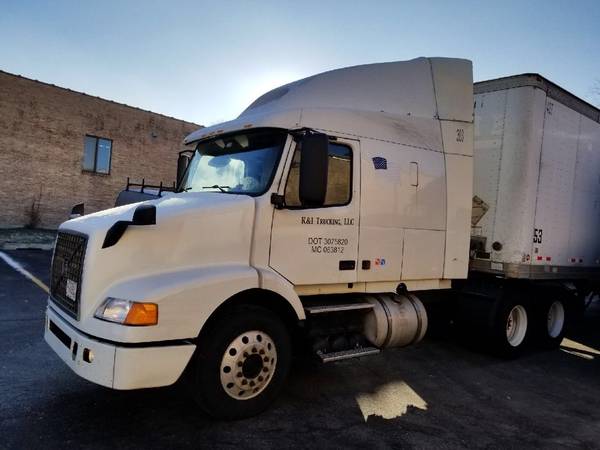 Semi Tractor For Sale (301) for sale in Arlington Heights, MN – photo 3