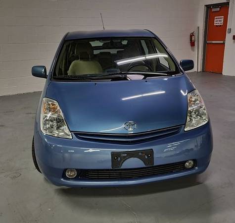 2005 Toyota Prius - Financing Available! - cars & trucks - by dealer... for sale in Glenview, IL – photo 10