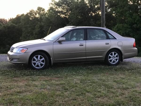2001 Toyota Avalon XLS for sale in Pinnacle, NC – photo 3