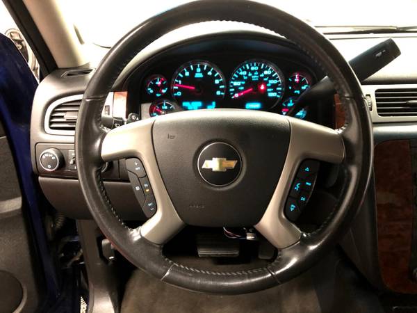 2013 Chevy Chevrolet Avalanche Black Diamond LTZ 4D SUV 4WD pickup -... for sale in Branson West, MO – photo 20