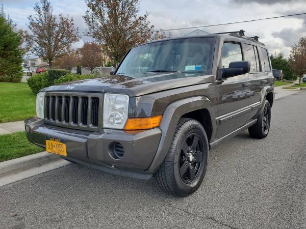 2006 JEEP COMMANDER - cars & trucks - by owner - vehicle automotive... for sale in Oceanside, NY – photo 2