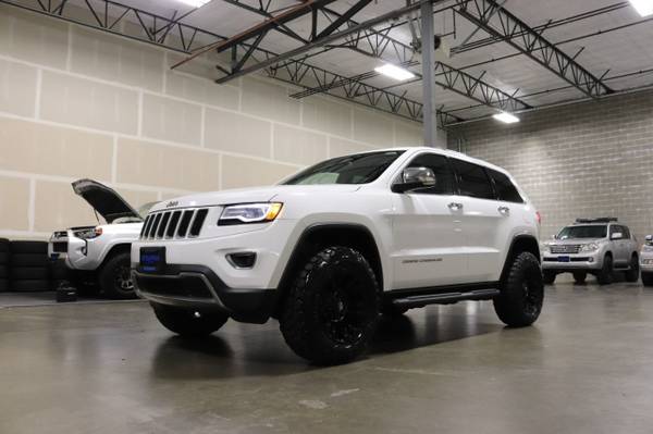 2016 Jeep Grand Cherokee Limited 4X4 - 3 Lift / 33 MT Tires / 17... for sale in Hillsboro, OR – photo 2