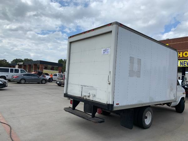 1994 box truck . Runs excellent. 16ft box truck. Slightly negotiable for sale in Euless, TX – photo 2