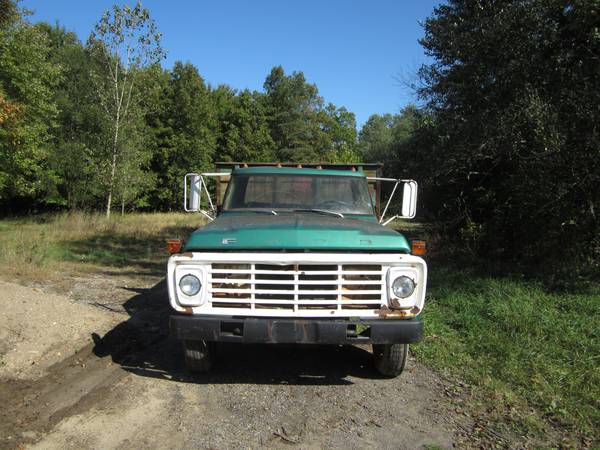 1973 FORD F600 FLAT BED DUMP TRUCK for sale in South Bend, IN – photo 2