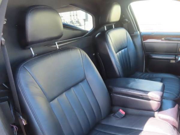 2005 Lincoln Towncar Executive Limo 4 6L V8 - Warranty - cars & for sale in Middleville, MI – photo 13