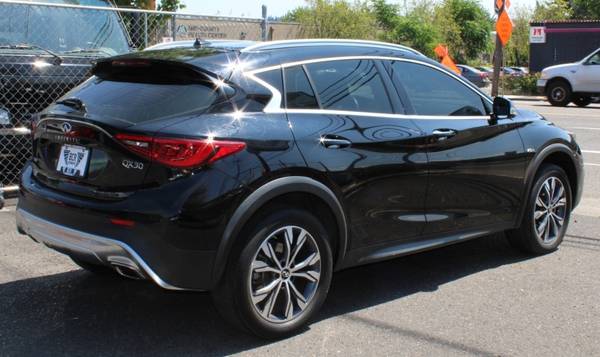 2017 INFINITI QX30 Premium AWD Ltd Avail - - by for sale in Portland, OR – photo 5