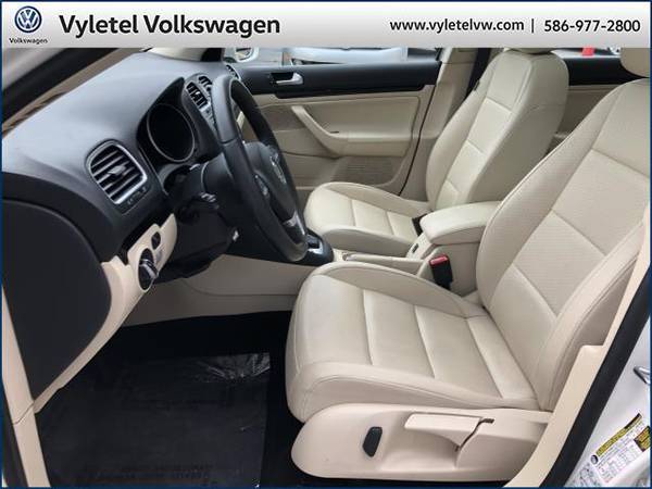 2013 Volkswagen Jetta SportWagen wagon 4dr DSG TDI w/Sunroof for sale in Sterling Heights, MI – photo 18