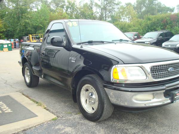 1998 Ford F150 XL Reg. Cab Flareside 2WD - cars & trucks - by dealer... for sale in Crystal Lake, IL – photo 2