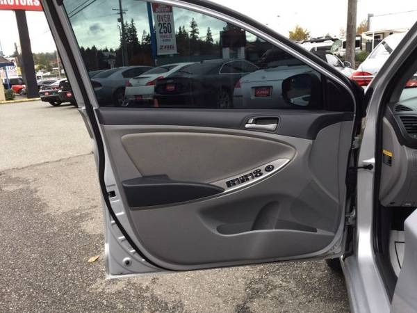 2015 Hyundai Accent for sale in Everett, WA – photo 12