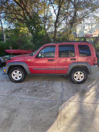 2004 Jeep Liberty - cars & trucks - by owner - vehicle automotive sale for sale in Melbourne , FL – photo 2