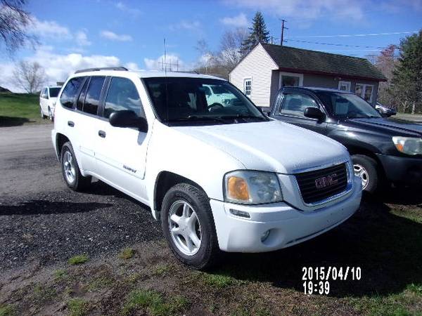 2004 GMC ENVOY V-6 , AUTO , 4X4 - - by dealer - vehicle for sale in Lewiston, ME – photo 2