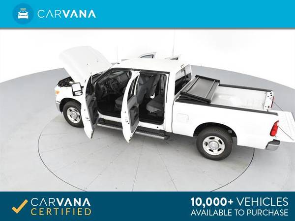 2011 Ford F250 Super Duty Crew Cab XLT Pickup 4D 6 3/4 ft pickup White for sale in Barrington, RI – photo 13