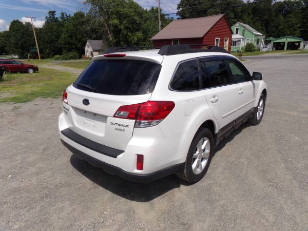 Subaru 2013 Outback Limited 87K Auto Sunroof Leather Nav for sale in Vernon, VT – photo 5