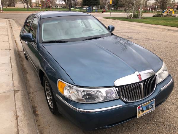 Lincoln Town Car for sale in Worland, WY – photo 7