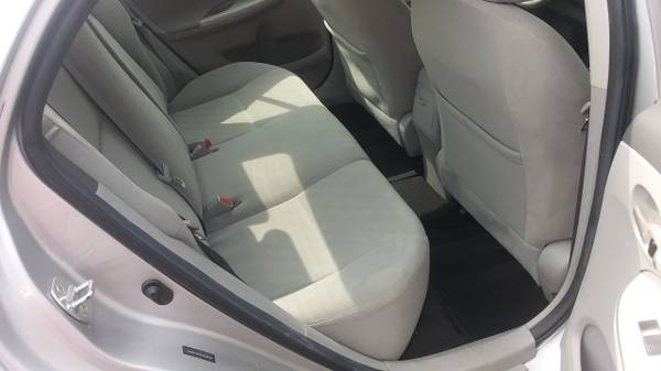 2010 Toyota Corolla LE $5699 Auto 4Cyl Loaded 130k A/C Clean AAS -... for sale in Providence, RI – photo 14