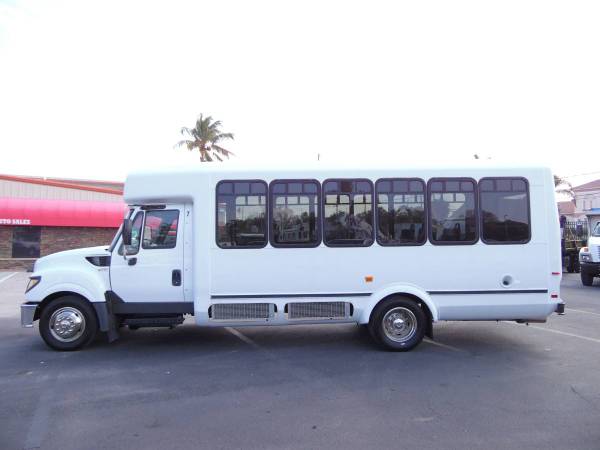 2013 International SHUTTLE BUS Passenger Van Party Limo SHUTTLE Bus for sale in West Palm Beach, NC – photo 4