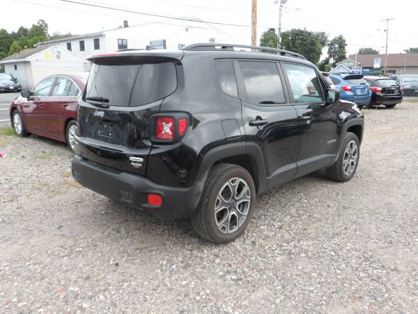 2016 Jeep Renegade Limited 4x4 - 35,000 Miles - for sale in Chicopee, MA – photo 2