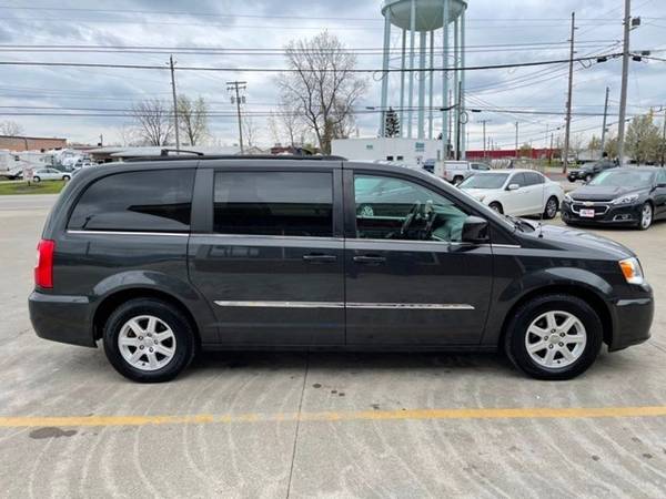 2012 Chrysler Town Country Touring - - by for sale in Medina, OH – photo 8