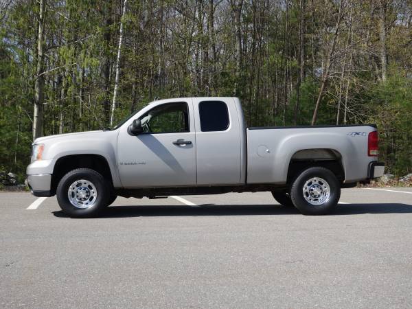 2009 GMC Sierra 2500HD 4x4 4dr Ext Cab - - by dealer for sale in Derry, NH – photo 4