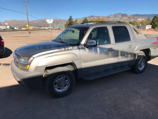 2002 Avalanche 4x4 2500 HD - cars & trucks - by dealer - vehicle... for sale in Alamogordo, NM – photo 2