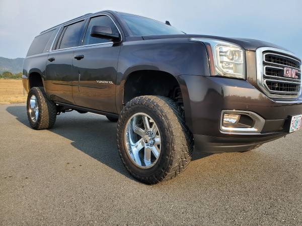 2016 GMC Yukon XL SLT**Excellent Condition**Lifted**Adult Owned** -... for sale in Grants Pass, OR – photo 9
