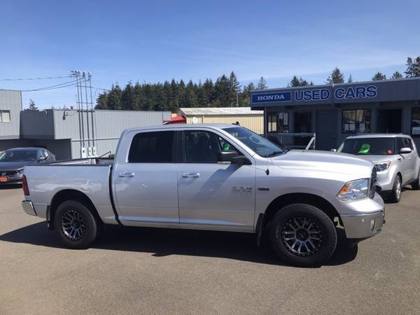 2016 Ram 1500 Big Horn - - by dealer - vehicle for sale in Coos Bay, OR – photo 4