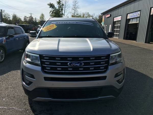 2017 Ford Explorer XLT 3Rd Row Leather Roof Nav! Warranty! for sale in Bridgeport, NY – photo 2