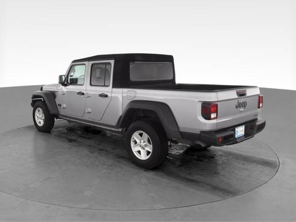 2020 Jeep Gladiator Sport S Pickup 4D 5 ft pickup Silver - FINANCE -... for sale in Memphis, TN – photo 7
